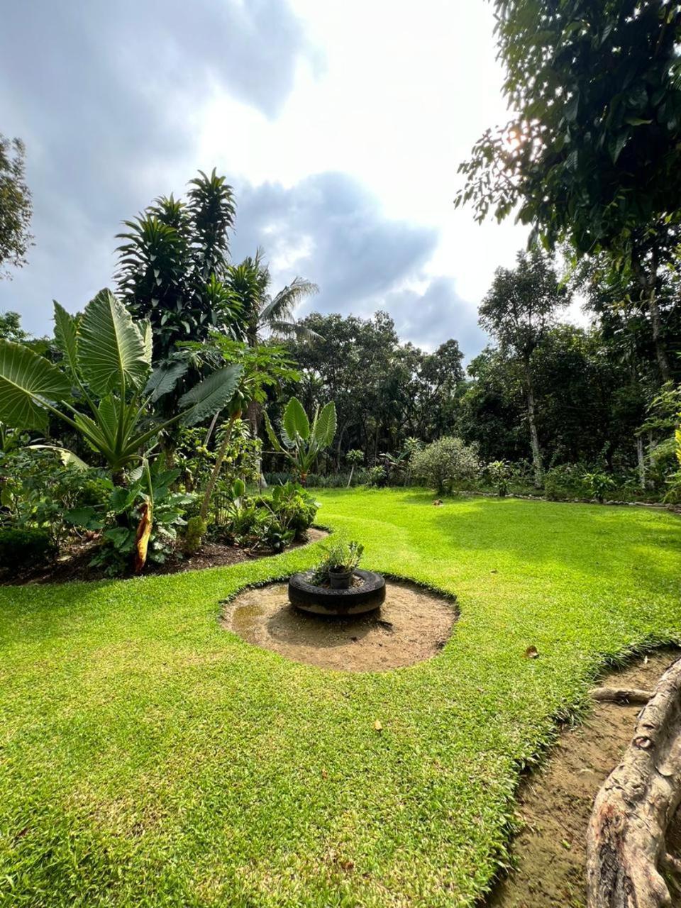 Wisma Batu Mandi 武吉拉旺 外观 照片