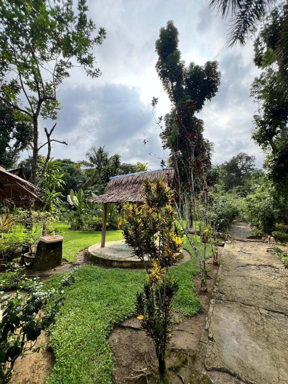 Wisma Batu Mandi 武吉拉旺 外观 照片